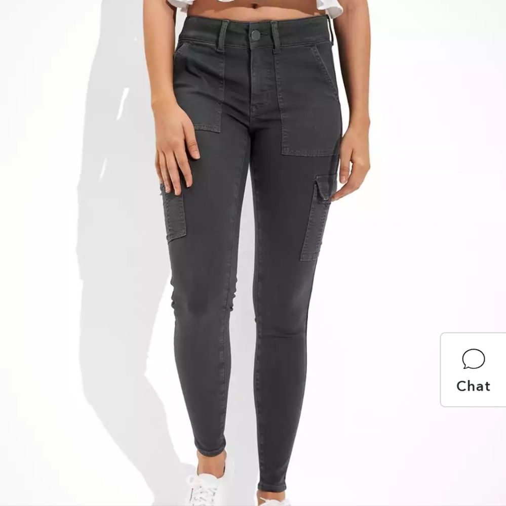 NWT Low-Rise cargo pants / Size 6